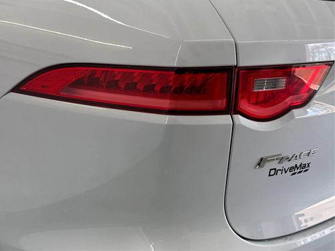 Used 2019 Jaguar F-PACE Portfolio AWD/4WD image 31