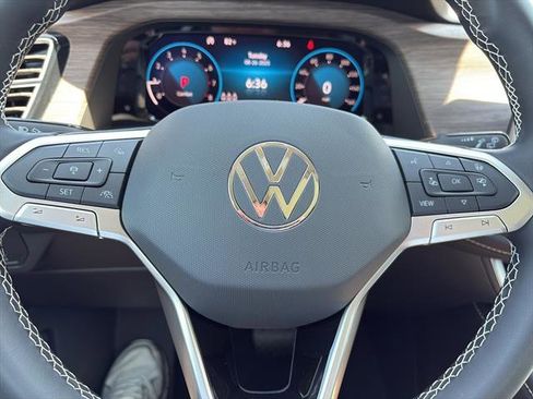 New 2026 Volkswagen Atlas SEL image 18