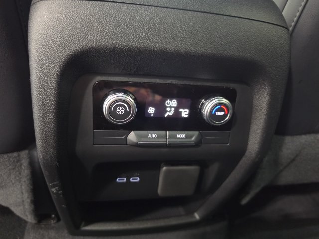 Used 2026 GMC Acadia Elevation w/ Elevation Premium Package AWD/4WD image 25