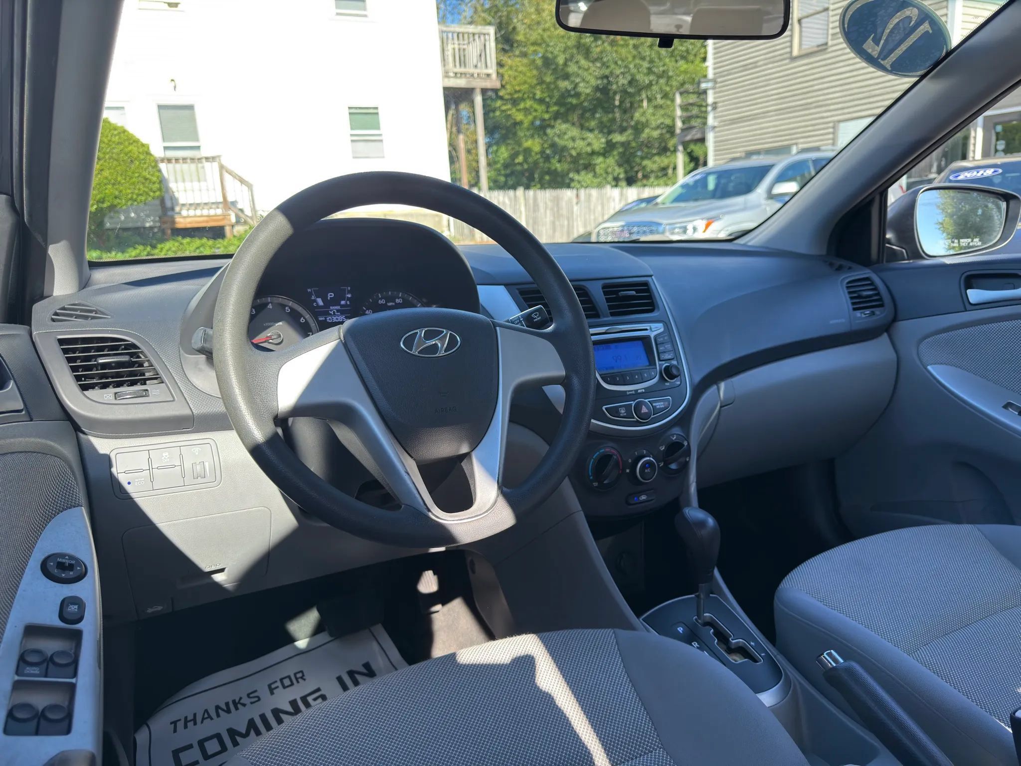 Used 2012 Hyundai Accent GLS FWD image 21