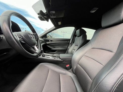 Used 2022 Honda Accord Sport image 12