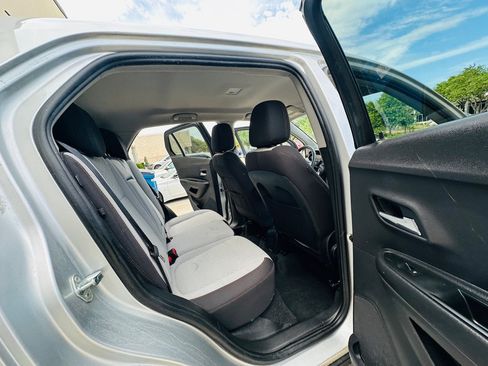 Used 2019 Chevrolet Trax LS w/ Tint and Cruise Package FWD image 18