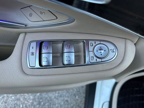 Used 2022 Mercedes-Benz GLC 300 image 27