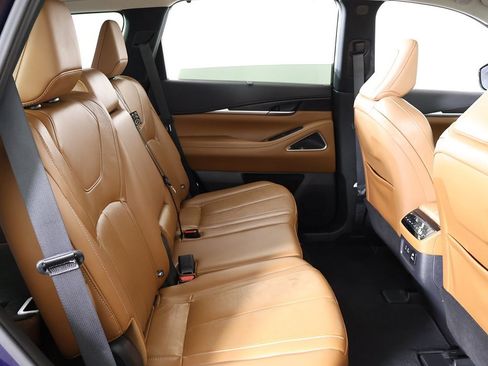 Used 2023 INFINITI QX60 Sensory w/ Cargo Package image 45