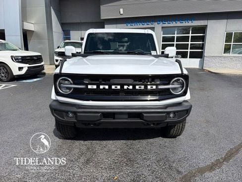 New 2026 Ford Bronco Outer Banks image 2