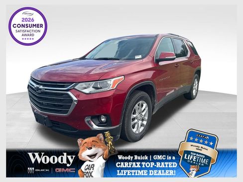 Used 2021 Chevrolet Traverse LT FWD image 1