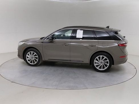 Used 2025 Lincoln Corsair Grand Touring w/ Towing Package image 18