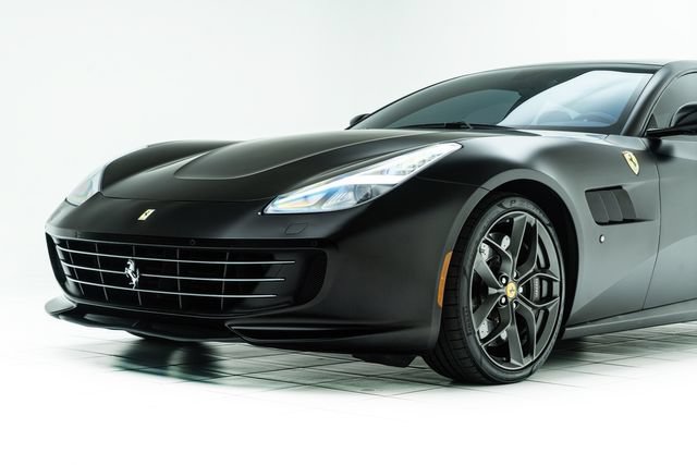 Used 2018 Ferrari GTC4Lusso T RWD image 12