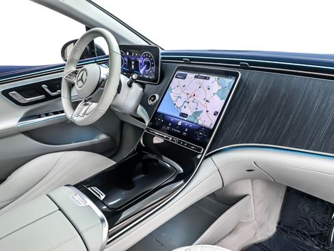 Used 2023 Mercedes-Benz EQE 350+ 4MATIC Sedan image 15