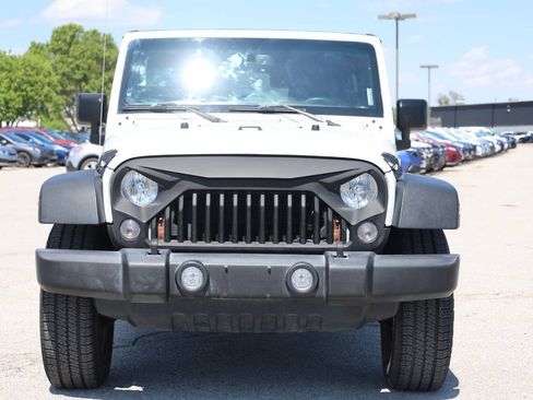 Used 2018 Jeep Wrangler Unlimited Sport S AWD/4WD image 5