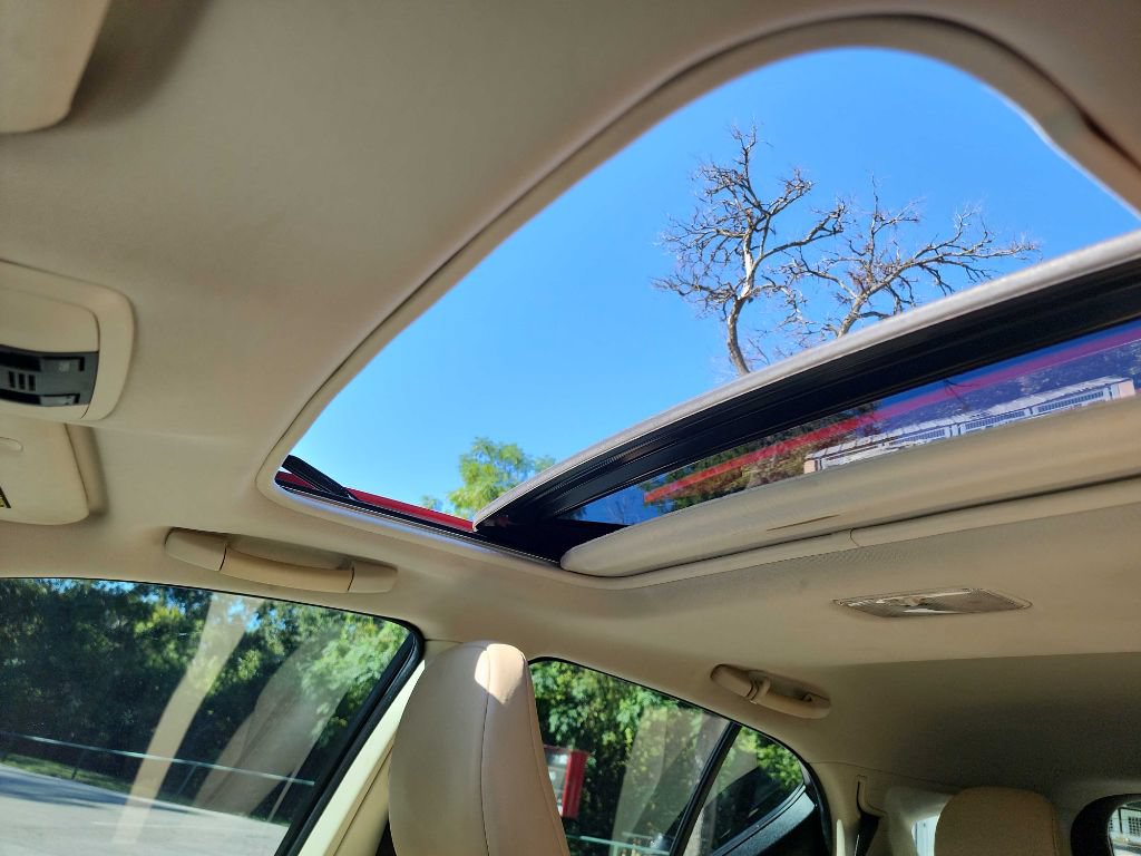 Used 2015 Lexus CT 200h w/ Seat Comfort Package FWD image 21