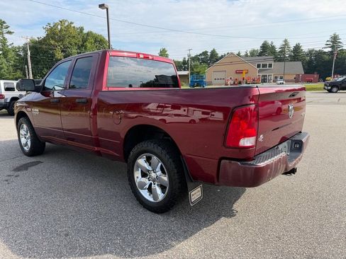 Used 2019 RAM 1500 Express AWD/4WD image 3