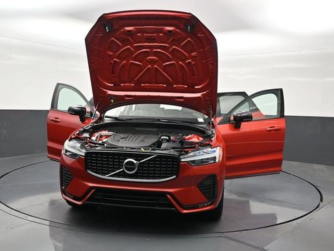 Used 2024 Volvo XC60 B5 Core AWD/4WD image 38