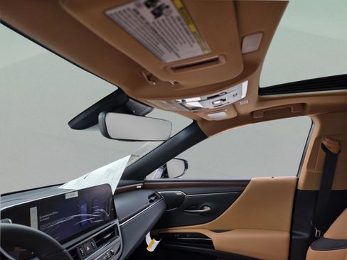 New 2025 Lexus ES 350 w/ Premium Package image 12