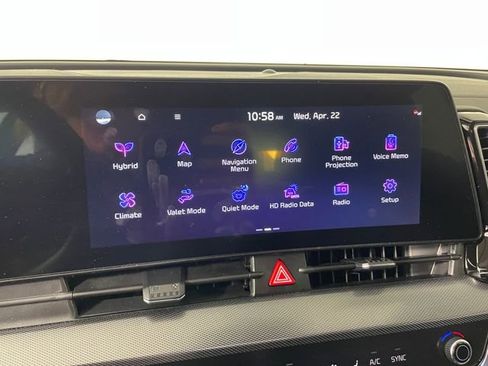 Certified 2025 Kia Sportage SX Prestige AWD/4WD image 7