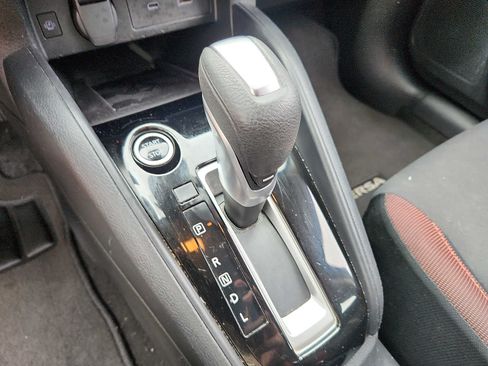 Used 2025 Nissan Versa SR FWD image 15