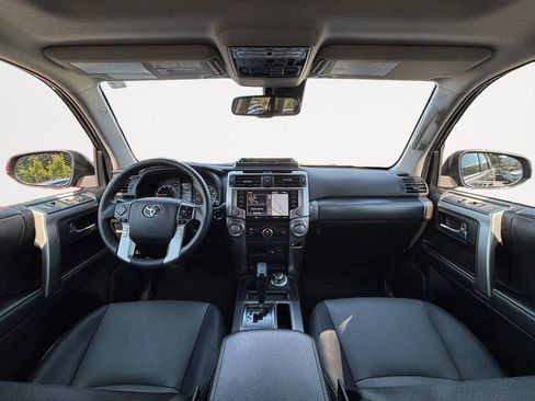 Used 2022 Toyota 4Runner SR5 Premium image 14