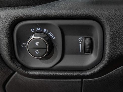 Used 2026 RAM 2500 Big Horn AWD/4WD image 29