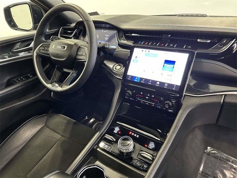 Used 2024 Jeep Grand Cherokee Trailhawk w/ Advanced Protech Group II image 10