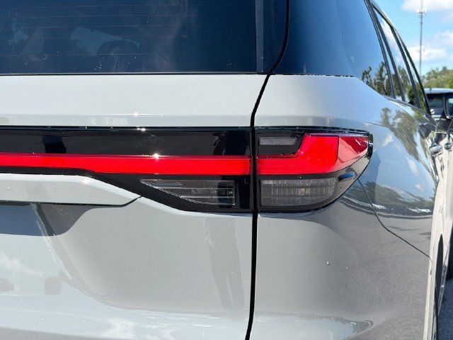 New 2026 Lexus TX 500h AWD w/ Technology Package image 10