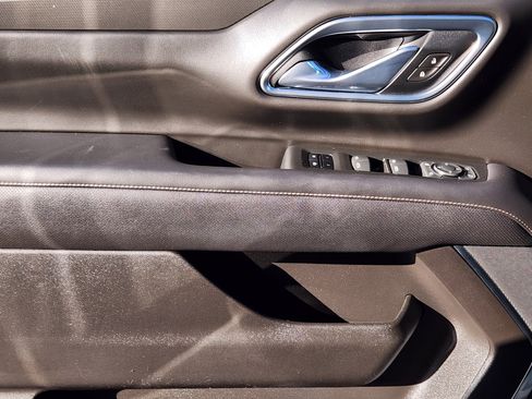 Used 2021 GMC Yukon AT4 w/ AT4 Premium Package image 24