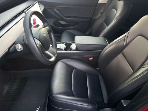 Used 2018 Tesla Model 3 Long Range image 11