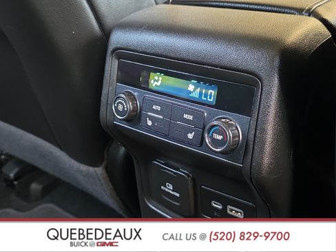 Used 2021 GMC Acadia SLT w/ Elevation Edition FWD image 26