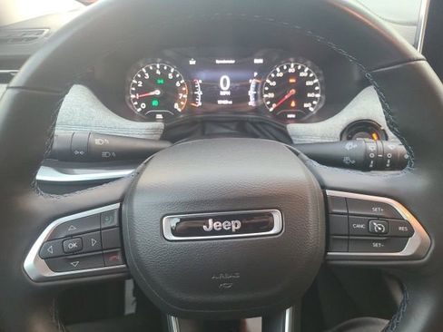 Used 2022 Jeep Compass Latitude w/ Convenience Group image 11