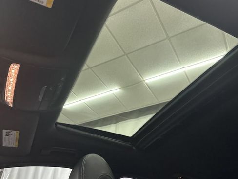 Used 2018 Mercedes-Benz C 300 Sedan image 21