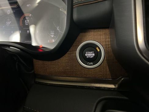 Used 2024 RAM 1500 Limited image 17