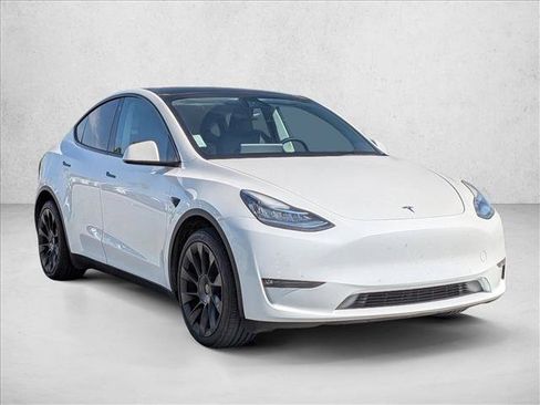 Used 2021 Tesla Model Y Long Range AWD/4WD image 3