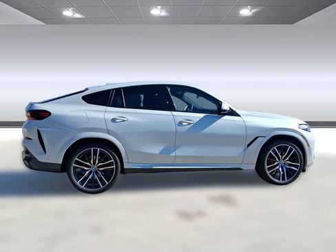 New 2026 BMW X6 xDrive40i w/ Executive Package image 8