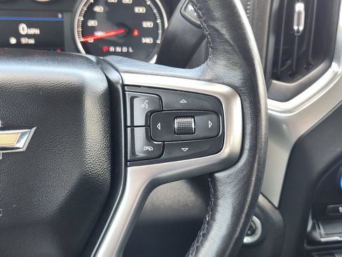 Used 2021 Chevrolet Silverado 1500 LT RWD image 32