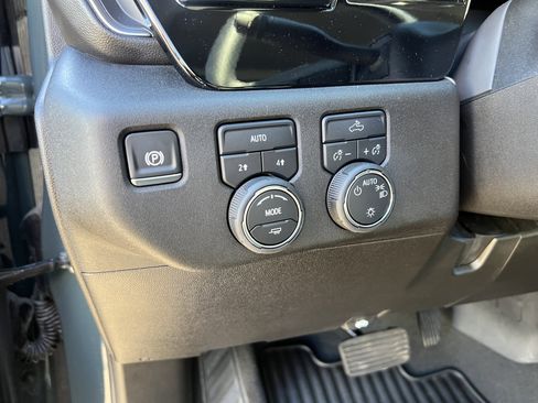 Certified 2025 Chevrolet Silverado 1500 LT image 17