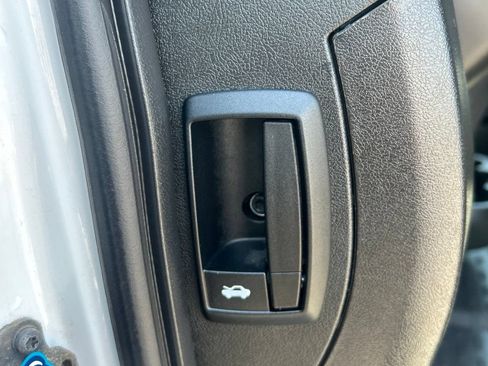 Used 2025 RAM ProMaster 1500 w/ Safety Group FWD image 18