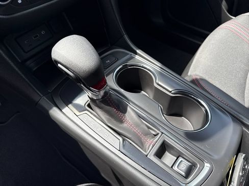 Certified 2023 Chevrolet Equinox RS FWD image 22