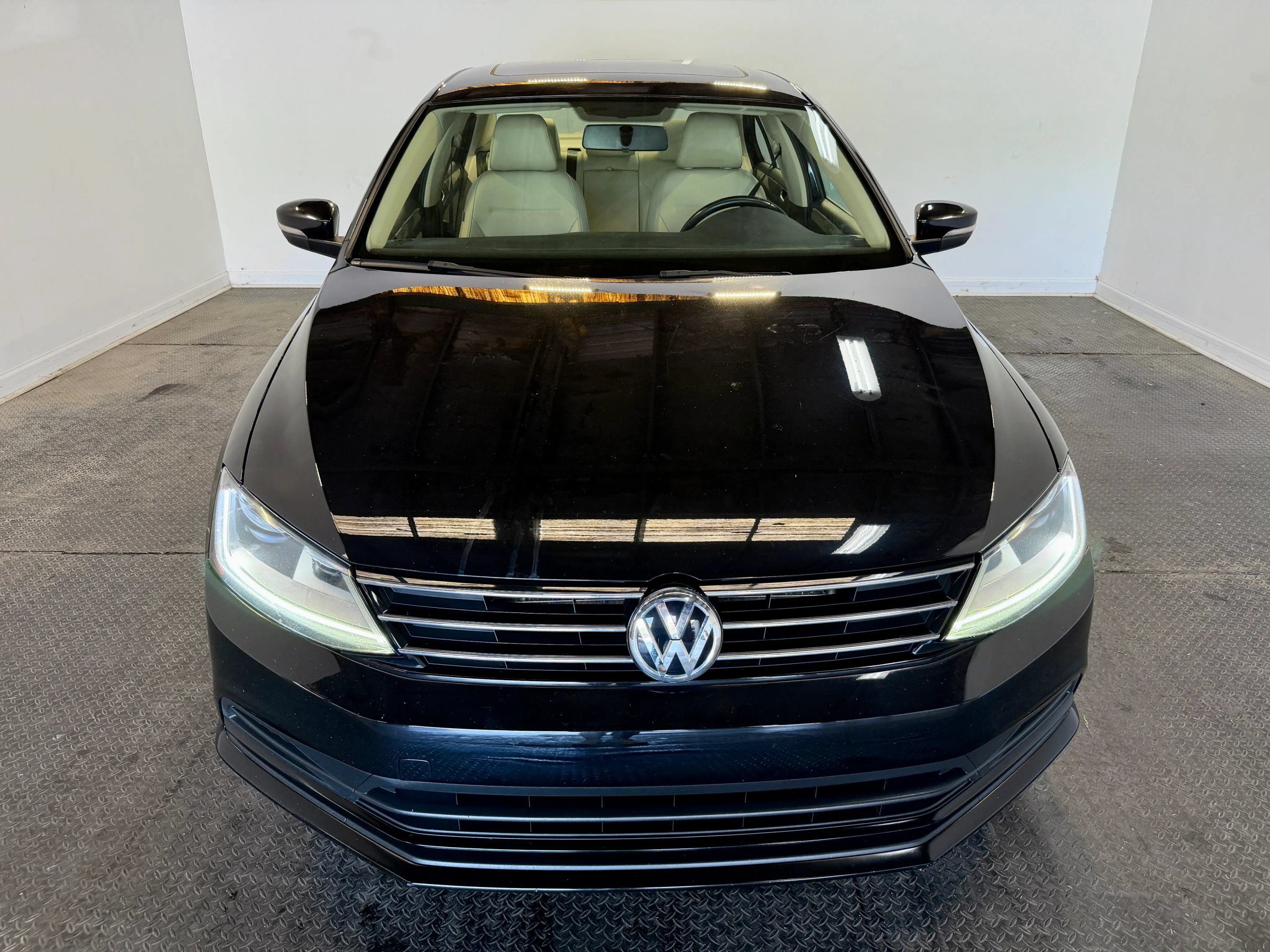 Used 2018 Volkswagen Jetta SE FWD image 3