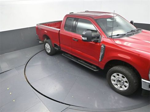 Used 2024 Ford F250 XLT w/ Camper Package image 19