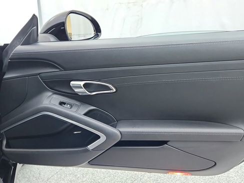 Used 2017 Porsche 911 Carrera S image 22