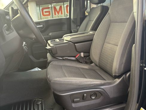 Used 2022 Chevrolet Silverado 1500 Custom image 9