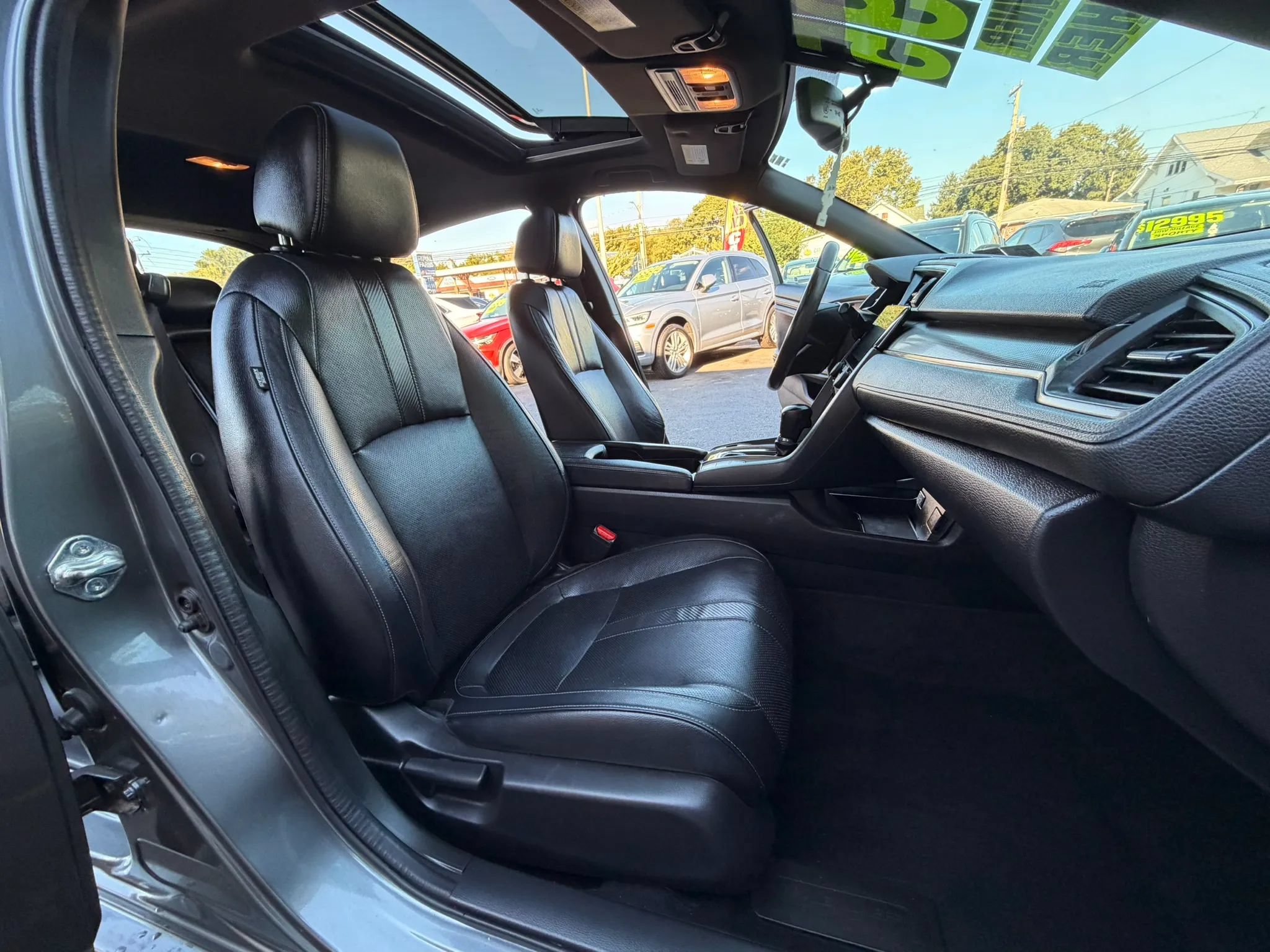 Used 2017 Honda Civic EX-L image 14