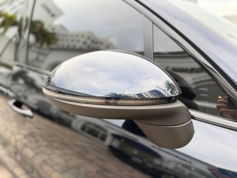 Used 2020 Porsche Cayenne image 9