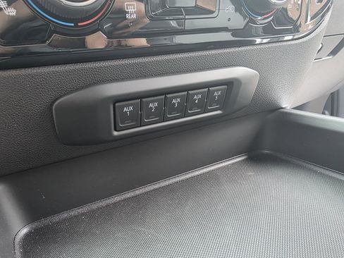 New 2025 Chevrolet Silverado 3500 LT w/ Convenience Package image 20