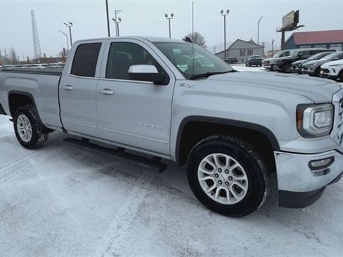 Used 2016 GMC Sierra 1500 SLE w/ SLE Value Package image 32