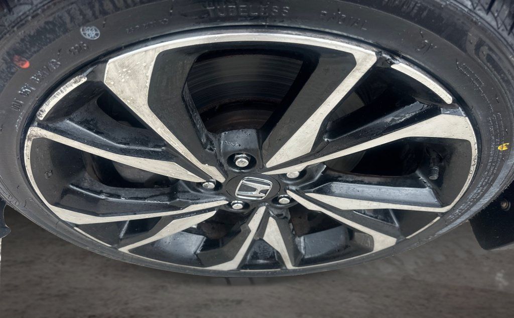 Used 2018 Honda Civic Si image 18