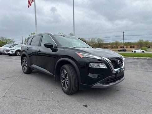 Certified 2023 Nissan Rogue SV w/ SV Premium B Package AWD/4WD image 7
