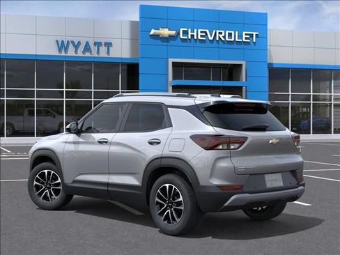 New 2026 Chevrolet TrailBlazer LT w/ Convenience Package AWD/4WD image 3