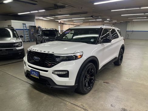 Certified 2021 Ford Explorer ST w/ Equipment Group 401A AWD/4WD image 3