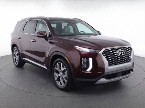 Used 2021 Hyundai Palisade Limited FWD image 3