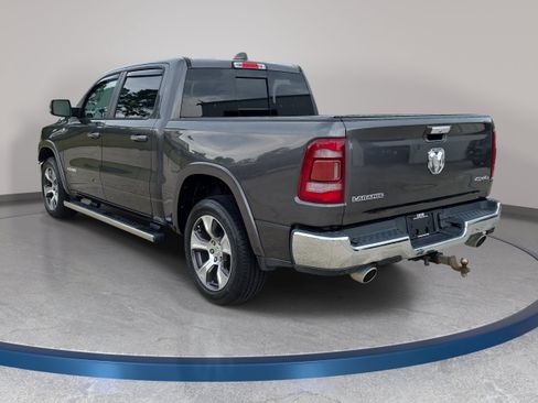 Used 2019 RAM 1500 Laramie AWD/4WD image 8
